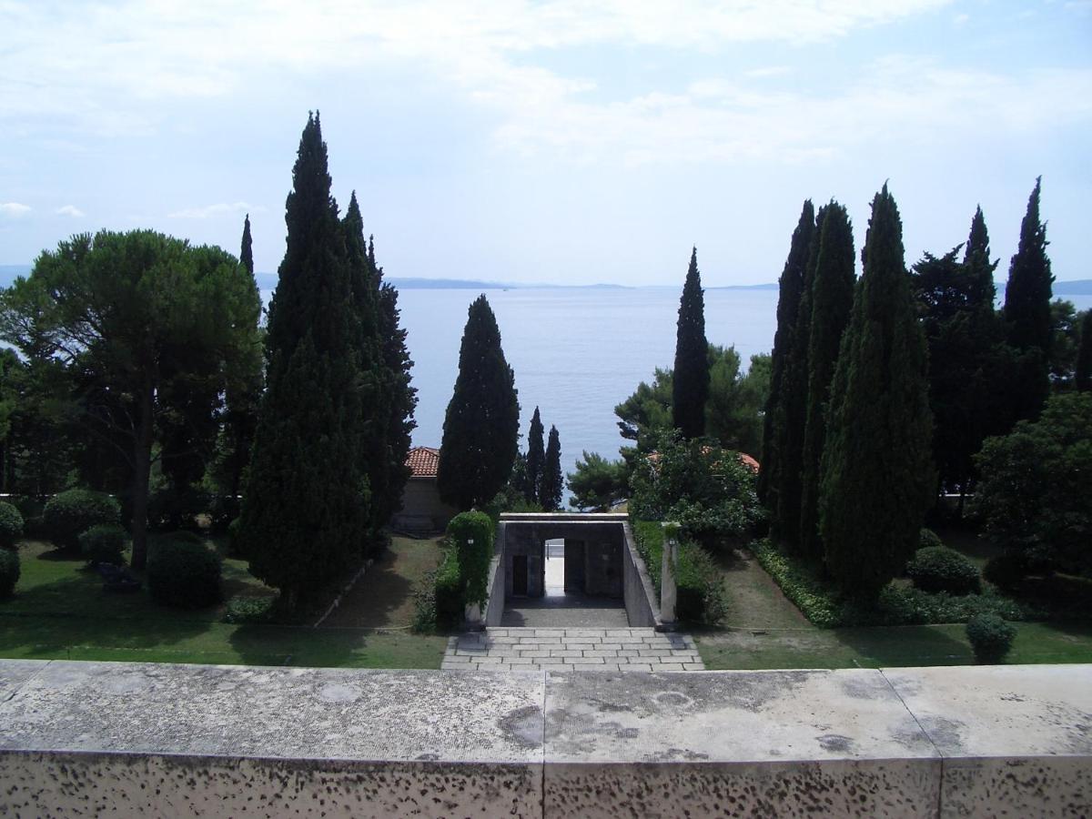 Dalmatia Apartments Podstrana Bagian luar foto