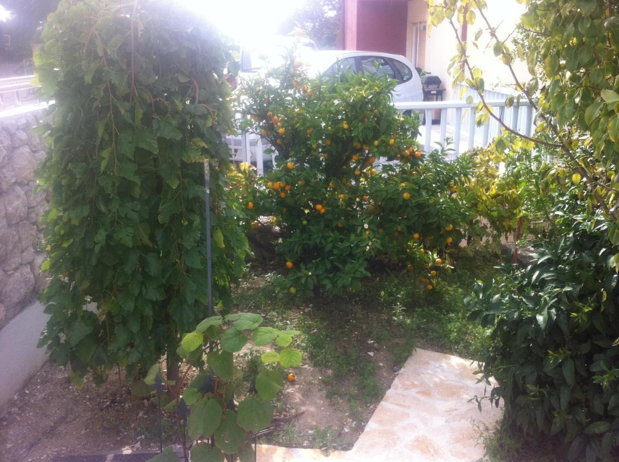 Dalmatia Apartments Podstrana Bagian luar foto
